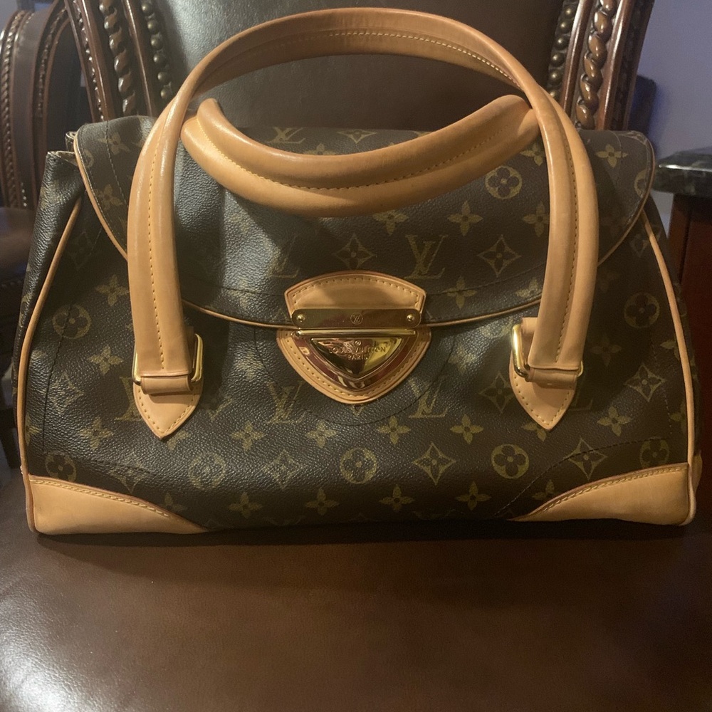 Iconic 💯 % Authentic Louis Vuitton bag